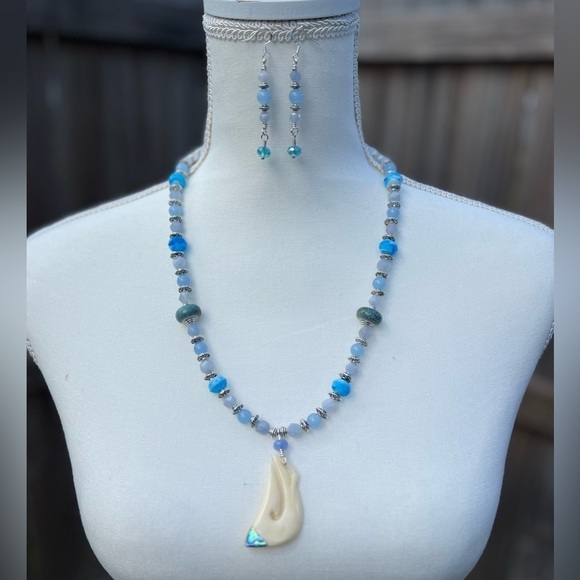 Aquamarine, Vintage Glass, Vintage Māori Hook and Silver Necklace Set - Picture 2 of 12